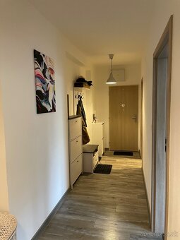 Predám 3izb. byt 82m2+10m2 balkón so zariadením - 12