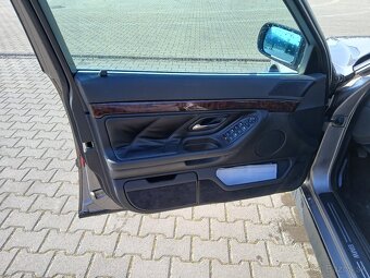 BMW e39 730iA V8  model 1995 - 12