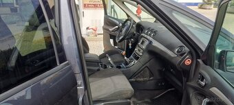 Ford S-Max - 12