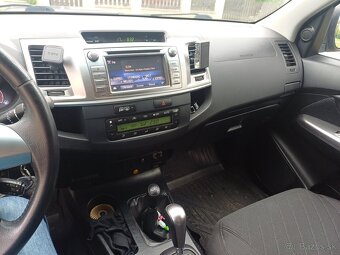 Toyota Hilux 3,0 diesel r.v. 2015 - 12