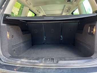 Volkswagen Sharan - 12