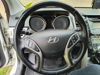 Hyundai i30 1.6crdi 94kw - 12