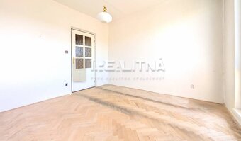 JEDINEČNÝ 3-IZBOVÝ BYT S TROMI LOGGIAMI A BALKÓNOM, 81 M2, D - 12
