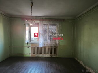 Rodinný dom na rekonštrukciu s priestranným pozemkom, garážo - 12