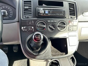 Volkswagen T5 Multivan - 12