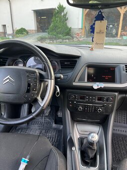 Citroën C5 III 1.6 HDi (2008) - 12