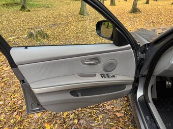 BMW E90 318i - 12