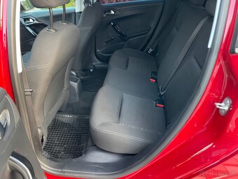 PEUGEOT 208 1.2 60kw M5 2012 - 12