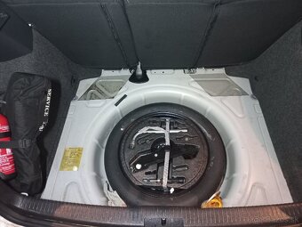 Volkswagen Golf VI 1.6 TDI 2012 - 12