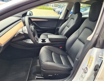 TESLA MODEL 3 LONG RANGE AWD - 12