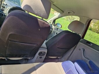 Volkswagen Golf - 12