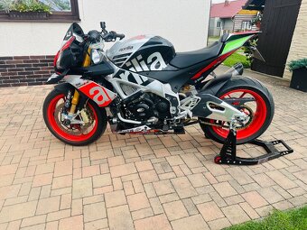 Aprilia Tuono V4 1100 Factory 2016 - 12