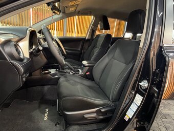 Toyota RAV4 2.0 l D-4D Active - 12