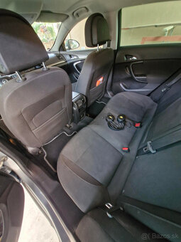 OPEL INSIGNIA SPORTS TOURER SW 96kW - 12