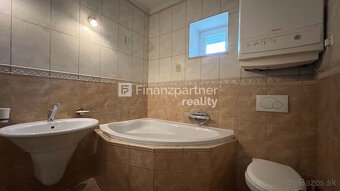 Rodinný dom s pozemkom 1396 m², Šurany, Nové Zámky - 12