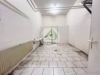 Na prenájom sklad 1474 m² s nakladacími rampami a kancelársk - 12