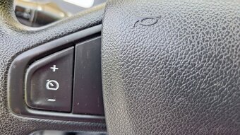 Renault Scénic 1.6 benzín - 12