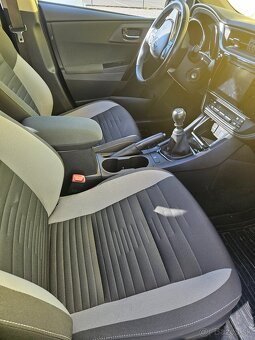 Predam: Toyota Auris 1.2 Turbo Active 2016 - 12