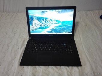 Lenovo. Intel i3. SSD 256 GB. RAM 16 GB. 15,6 FHD. - 12