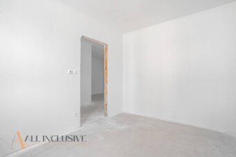 ALL INCLUSIVE | NA PREDAJ 3 IZBOVÉ BYTY V OBCI JANÍKY - 12