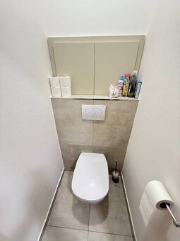 Topoľčany, 3-izbový veľkometrážny, moderný a kompletne prero - 12