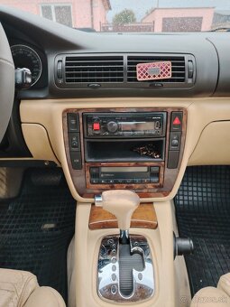Volkswagen passat b5.5 Highline 1.9 TDI 96kw automat - 12