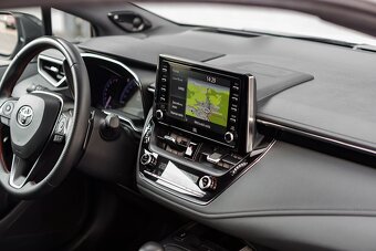 Toyota Corolla Combi 2.0Hybrid 112kW e-CVT GR Sport 10/2020 - 12