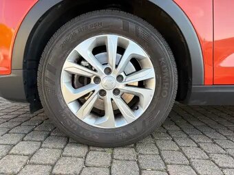 Kúpim SsangYong Tivoli oranžové alebo biele - 12