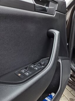 Škoda Superb 2.0TDI DSG - 12