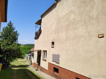 Priestranný rodinný dom so záhradou - 12