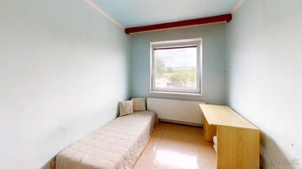 Priestranný rodinný dom – Mýtna Nová Ves - 12