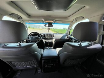 Toyota Land Cruiser 4.5 D4-D 210 kW, LUX 7-miestne SUV - 12