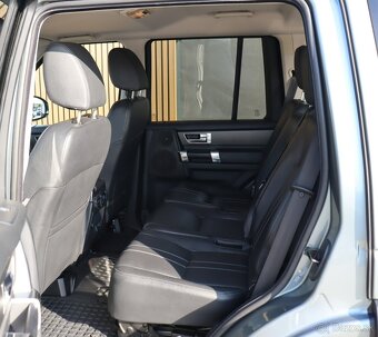 Land Rover Discovery 3.0 TDV6 SE - 12