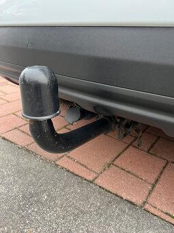 KIA Sportage 2.0 - 12