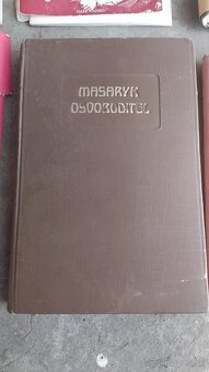 Štefánik a rôzne knižky - 12