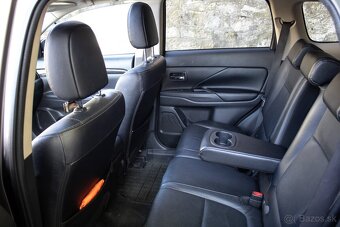 MITSUBISHI OUTLANDER 2.2 DI-D Intense+ A/T - 12