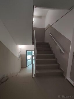 NA predaj 3 izbový ybt na Valachovej 1, Bratislava s garážou - 12
