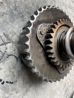 Predám DIELY motora ČZ 250/455 - 12