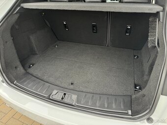 Jaguar E-Pace 2.0d R-Dynamic, 4x4, r.v.: 2/2020 - 12