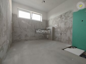 HALO reality - Predaj, rodinný dom Okoličná na Ostrove, SKOL - 12