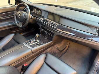 Predám BMW radu 7 F01 M-packet 740d - 12