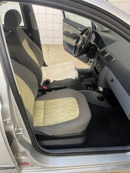 Fabia 1.4 MPi RV:2001 Ťažne - 12