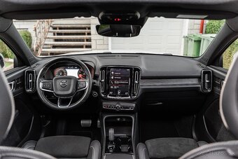 Volvo XC40 T3 163k R-Design A/T - 12