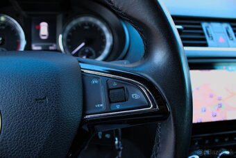 Škoda Octavia Combi 2.0 TDI Team DSG - 12