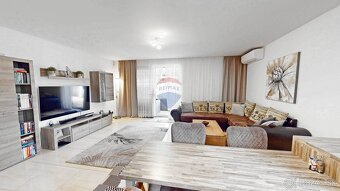 ✅ Priestranný RD 160m2 - TRI VODY - Malinovo - 12