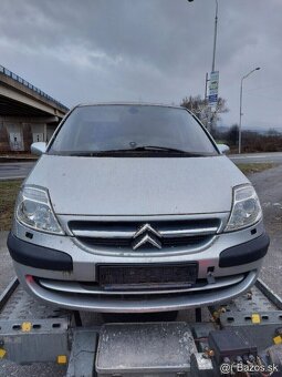 Predám bočné dvere a zadné svetlá na alfa Romeo 147 pred fac - 12