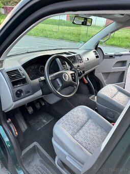 Volkswagen Transporter T5 PÄŤ MIESTNE KLÍMA - 12