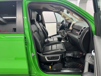 Dodge RAM 1500 Laramie Crew Cab 4x4 - 12