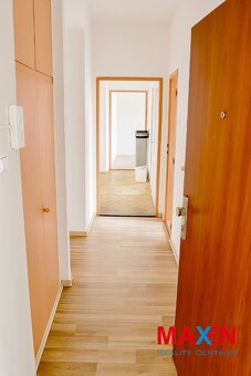 Unikátny 3 - izbový TEHLOVÝ byt , 65 m² + balkón, Rastislavo - 12
