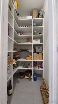 4 izbový bungalov Dolný Hričov na predaj - 12